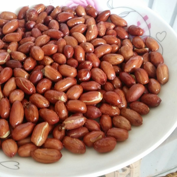 吃炒花生米上火吗,吃炒花生米上火么