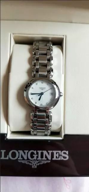 花一万块钱买浪琴表值得吗,花一万多买浪琴值得买吗