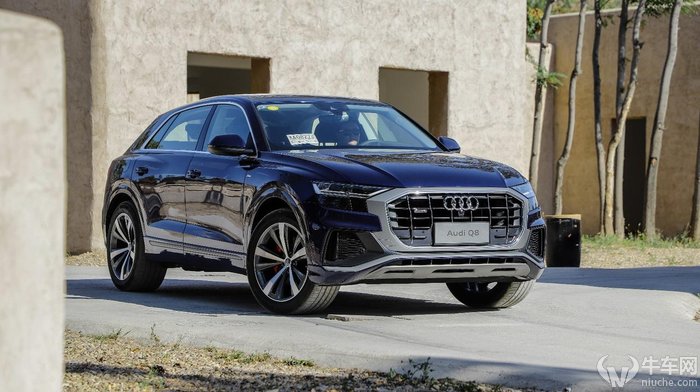 奥迪q855tfsi价格多少钱,颜值爆表车长五米抢先试驾奥迪q8