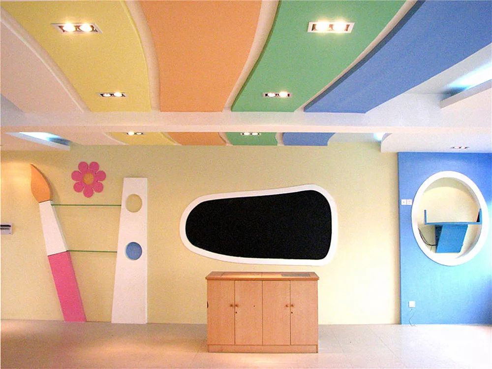 喜报学校获全省教育系统多项表彰,桂林崇善小学