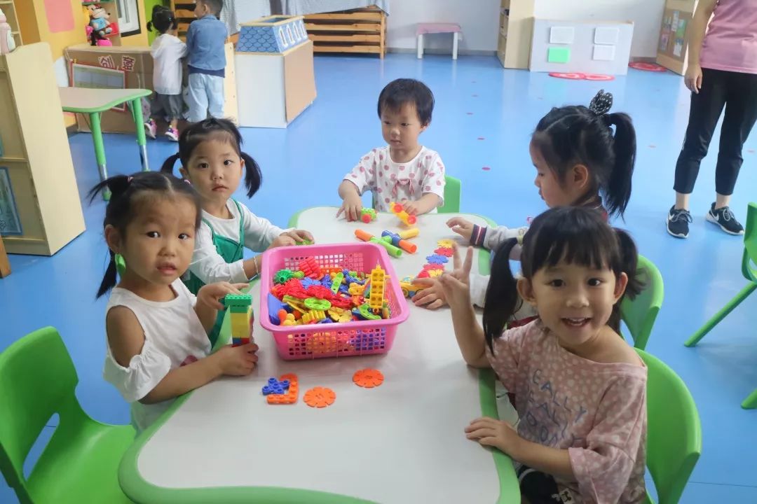 开学啦撒贝宁,开学啦手势舞完整版3分钟