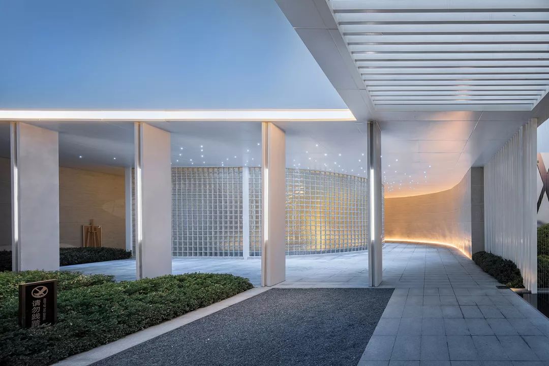 星之所向聆风,星之所向