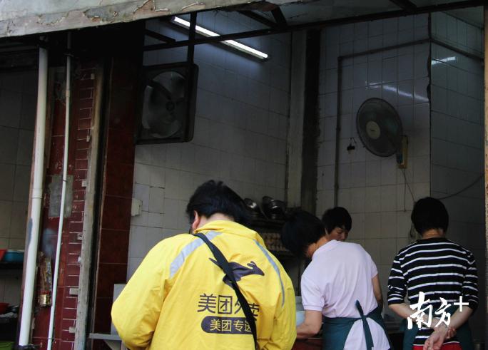 为什么现在3d眼镜要收费 (为什么3d眼镜要收费)