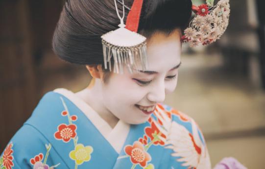 日本艺伎的收入,揭秘日本艺伎的真实生活