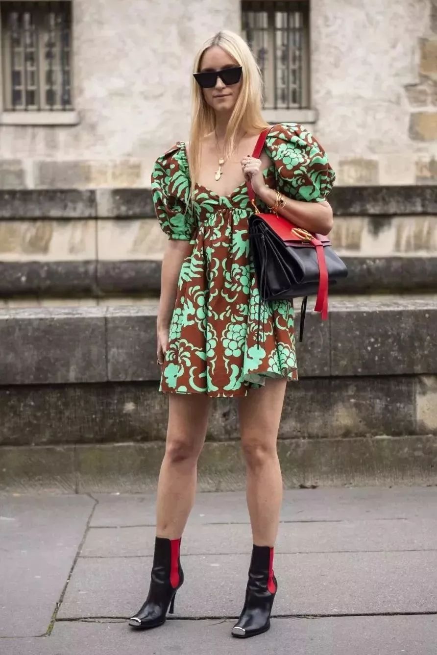 秋款裙子减龄显瘦洋气上档次,秋冬黑红裙子大码胖mm显瘦遮肉