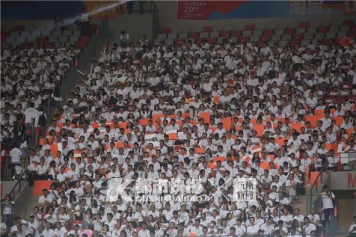 马云卸任阿里,马云卸任阿里员工搞笑表演