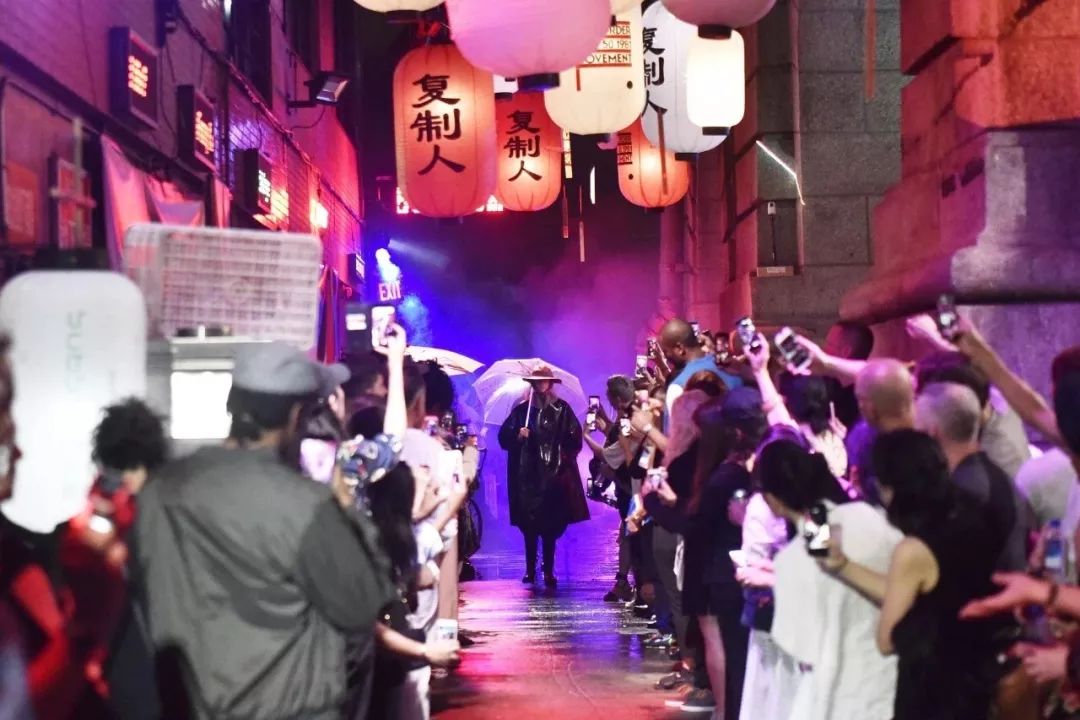 adapt跑鞋,adapthuarache华莱士跑鞋