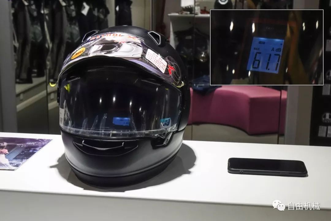售价不到两千的国产碳纤盔，AVAX-Helmet开箱体验丨把玩