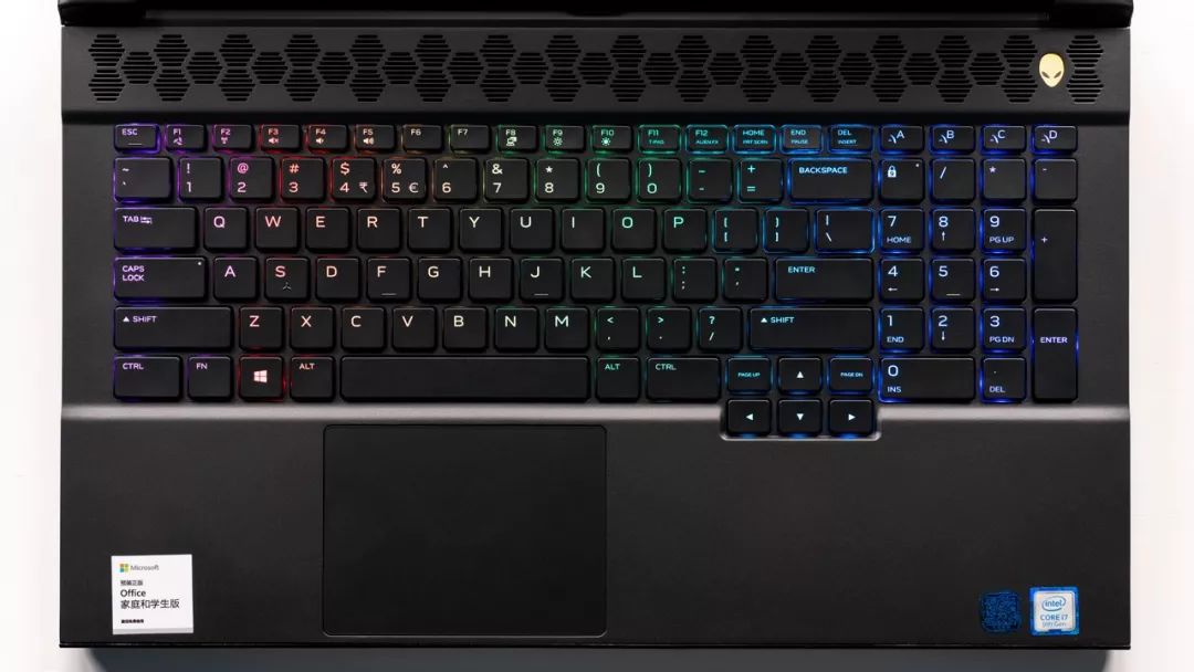 聊一款价格实惠很多的正经笔记本,聊一款搭载新独显的商务笔记本