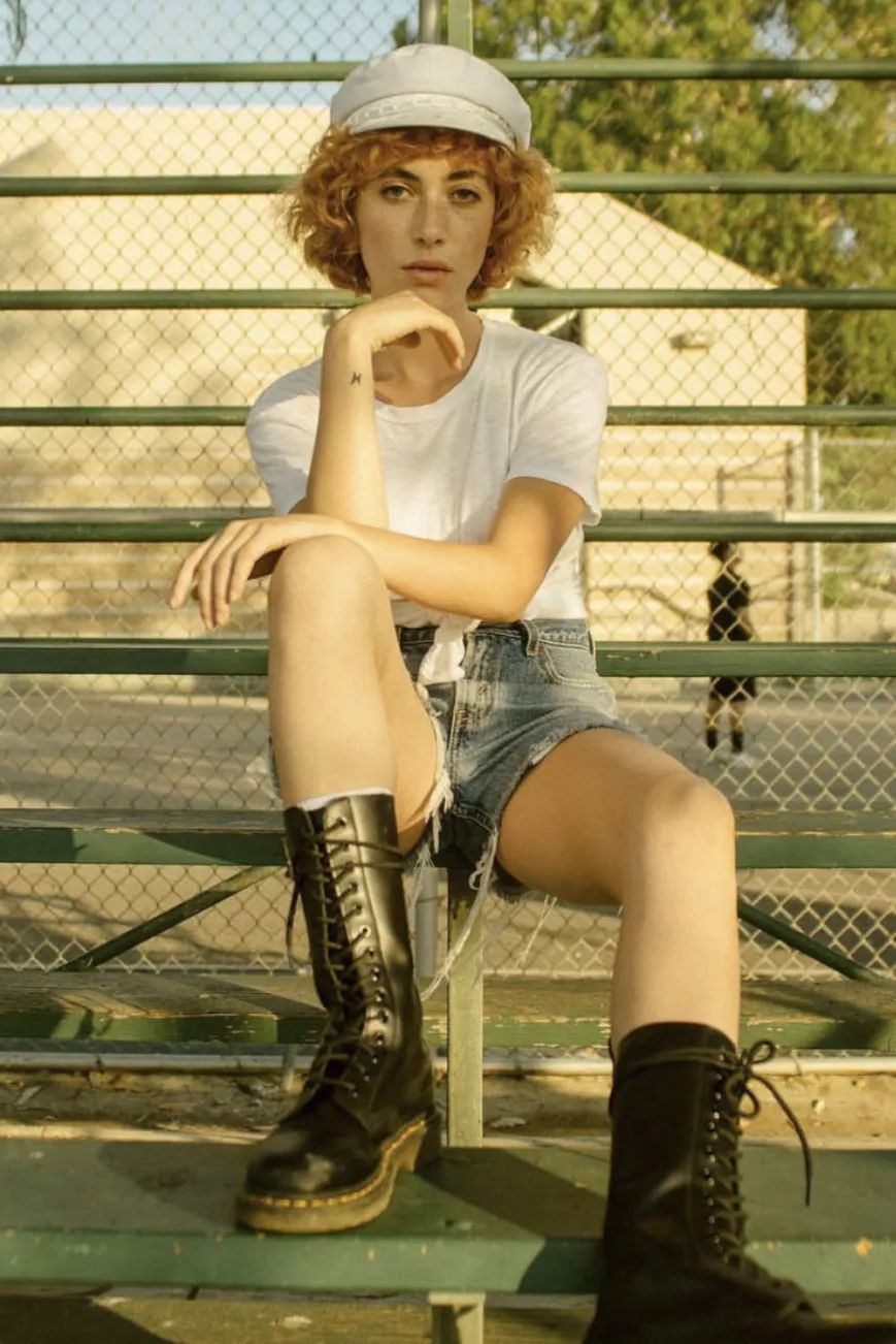 Jio热都要穿的马丁靴，作为辣妹的你得不得来一双嘛？