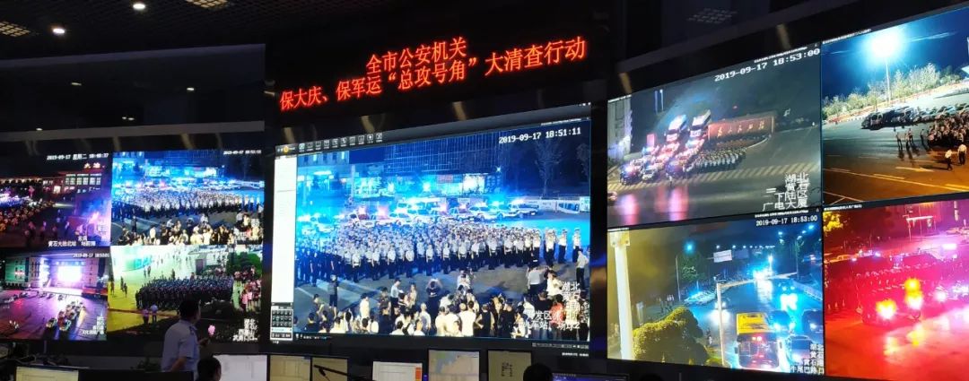 一群警察去ktv嗨翻全场,百名警察冲进ktv