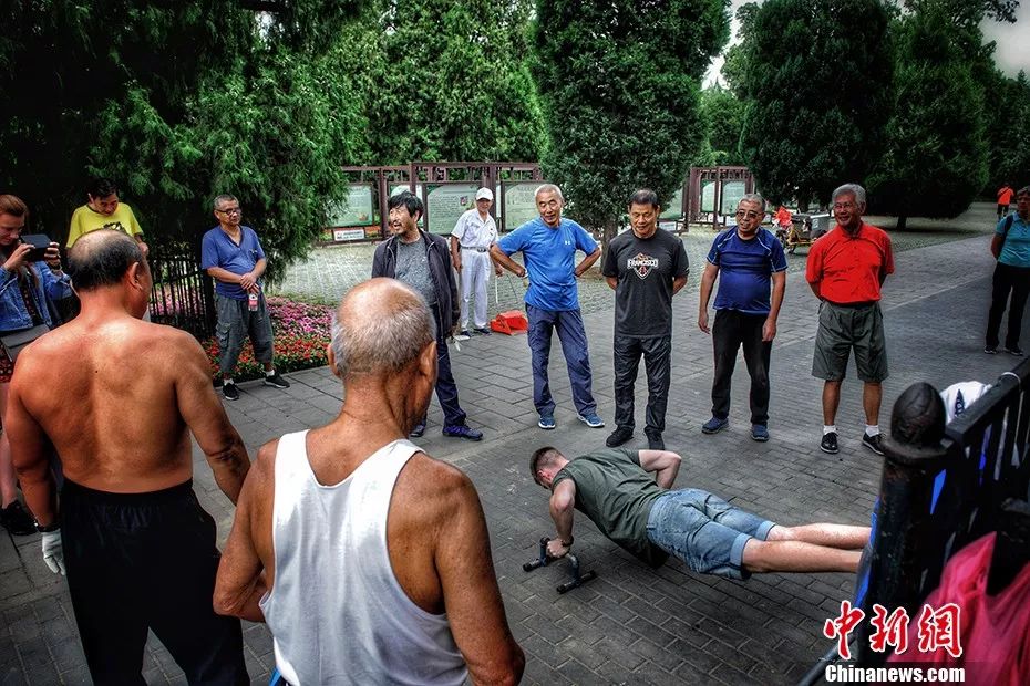 你大爷永远是你大爷的电影,你大爷永远是你大爷足球系列