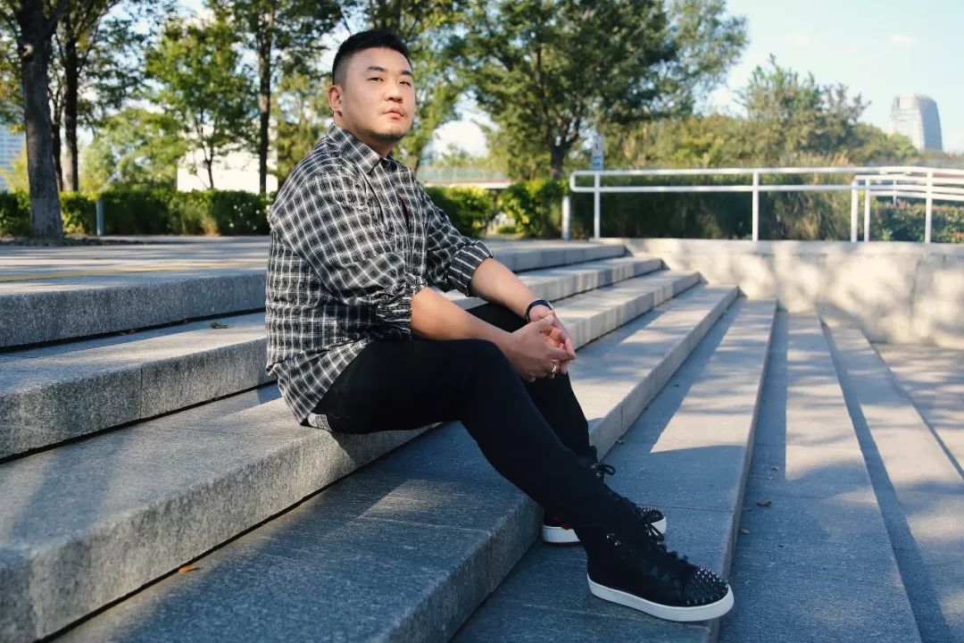 时尚前卫工作服,时尚工作服