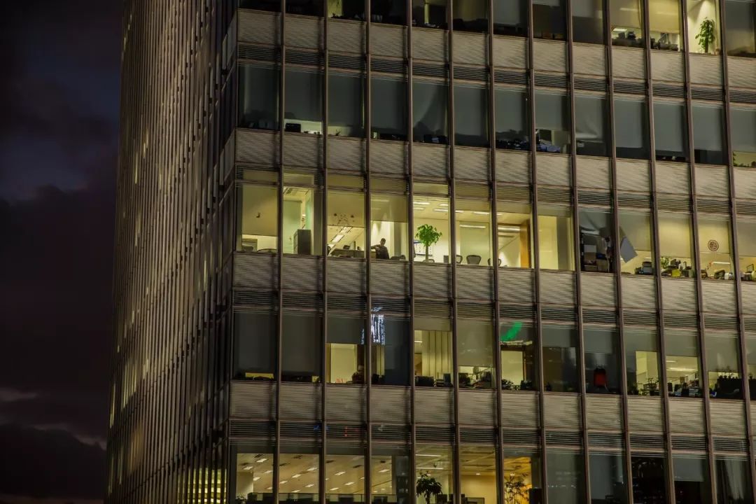 魔都值得一去的地方,感受一下魔都繁华的夜景点