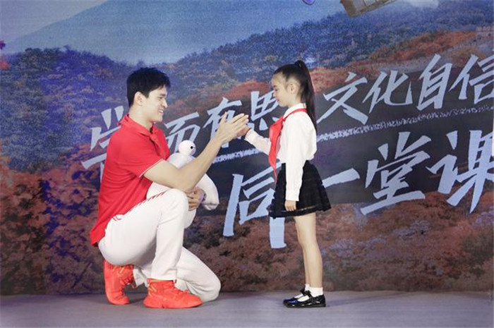 孙杨公益节目,孙杨惠英红跨界创作