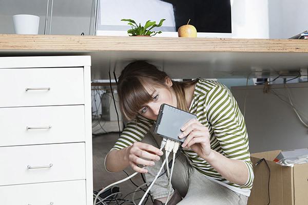 哪种无线路由器穿墙最好,现在什么无线路由器穿墙最好