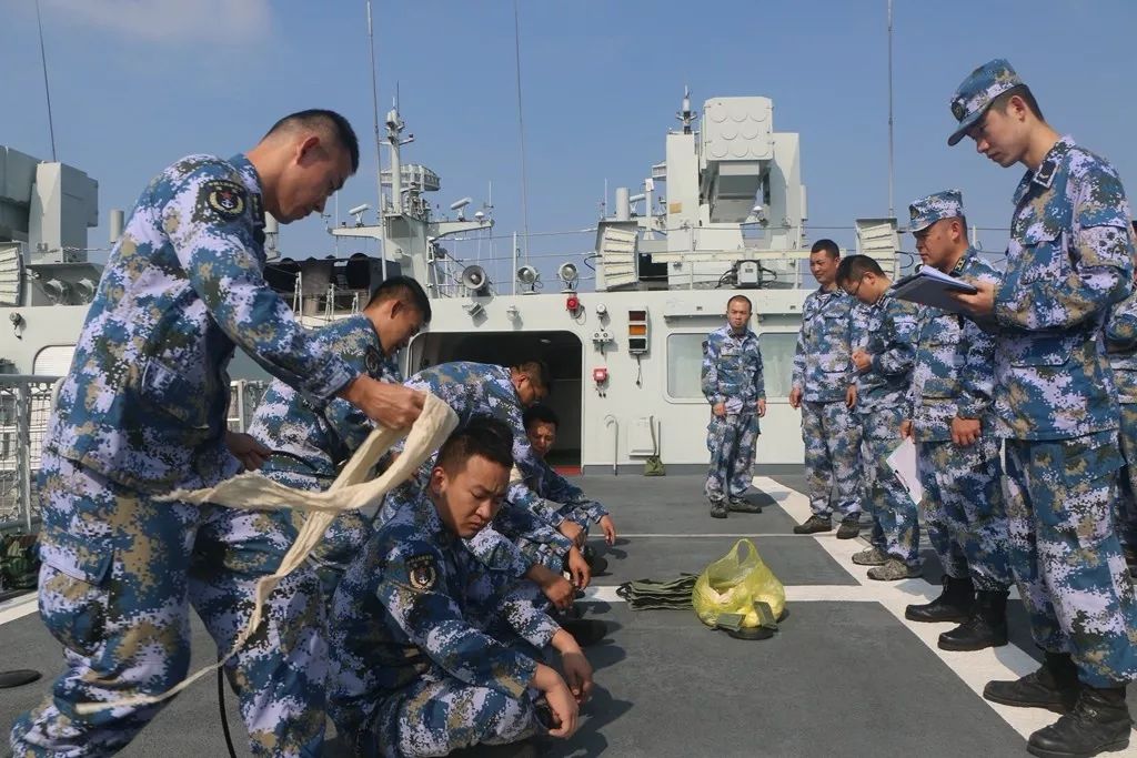 海军院校训练真实视频,海军战队训练真实视频