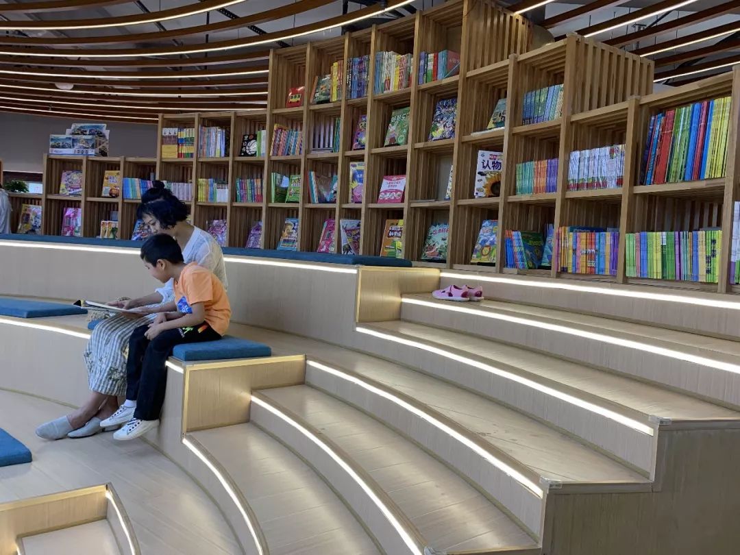 快来打卡华侨城,快来打卡文明城市又添新风景