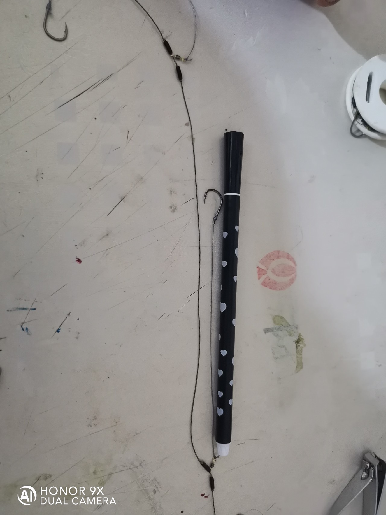 路亚串钩怎么绑线不缠线,怎么绑串钩才能不缠线