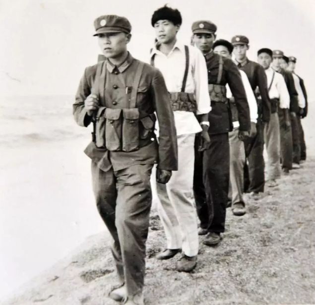 从边防哨所的公安特派员到青岛“曼哈顿”的都市警务——看中韩边防派出所的70年成长之路