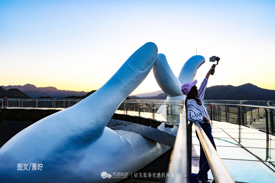 打卡中国第一高塔600米小蛮腰,打卡光明四大网红桥