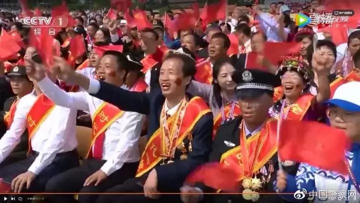 中国警察直播晚会,直播现场警察