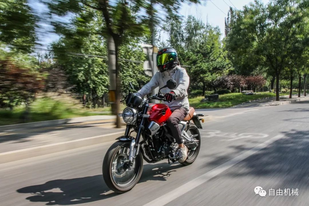 五羊本田鸷道cb190ss测评,五羊本田鸷道cb190ss复古版