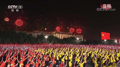 5400㎡的五星红旗创世界纪录！这个英雄团队功不可没！