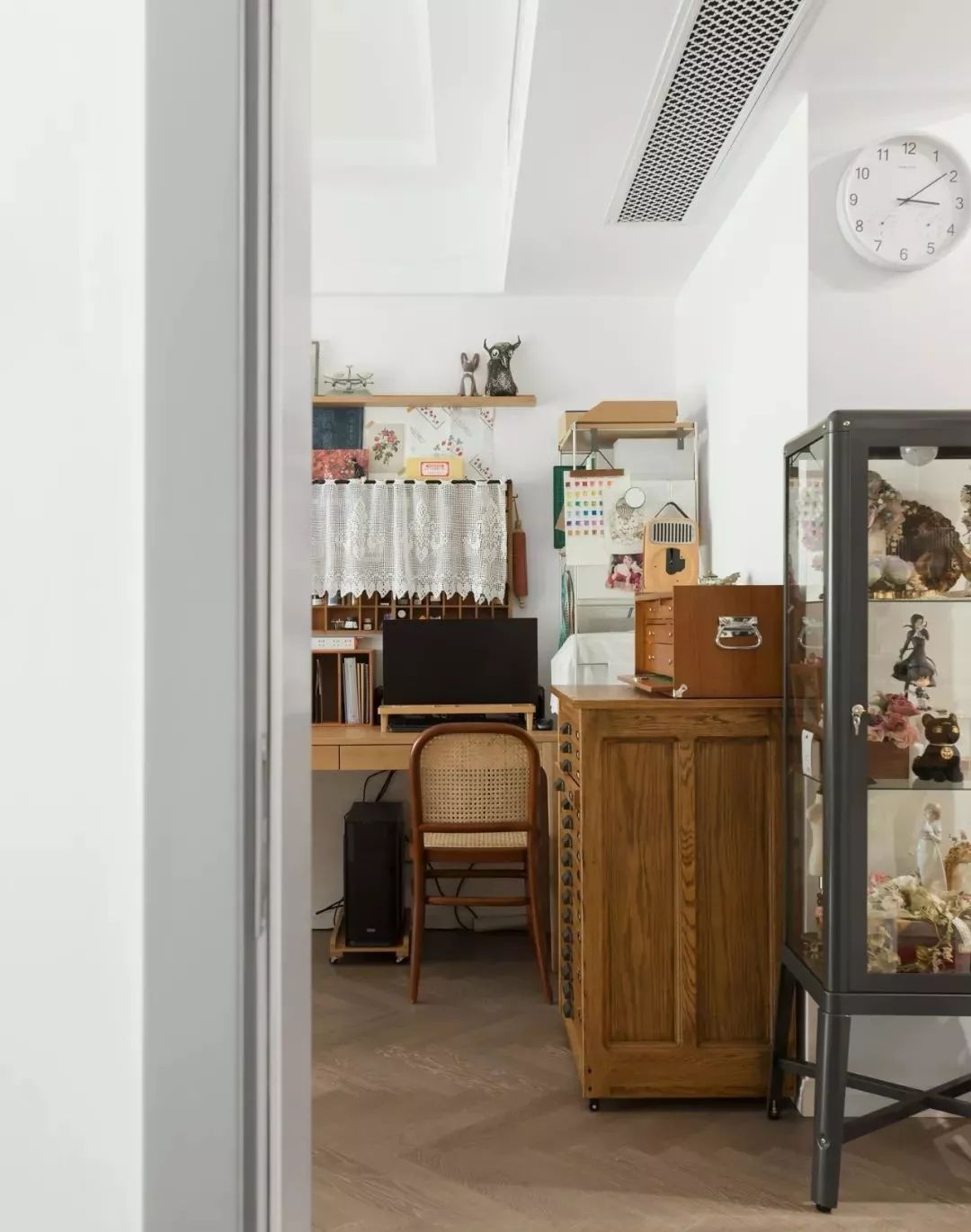 老气89㎡精装房变身杂志Vintage风!眼前一亮的32处细节,每个单品都想要