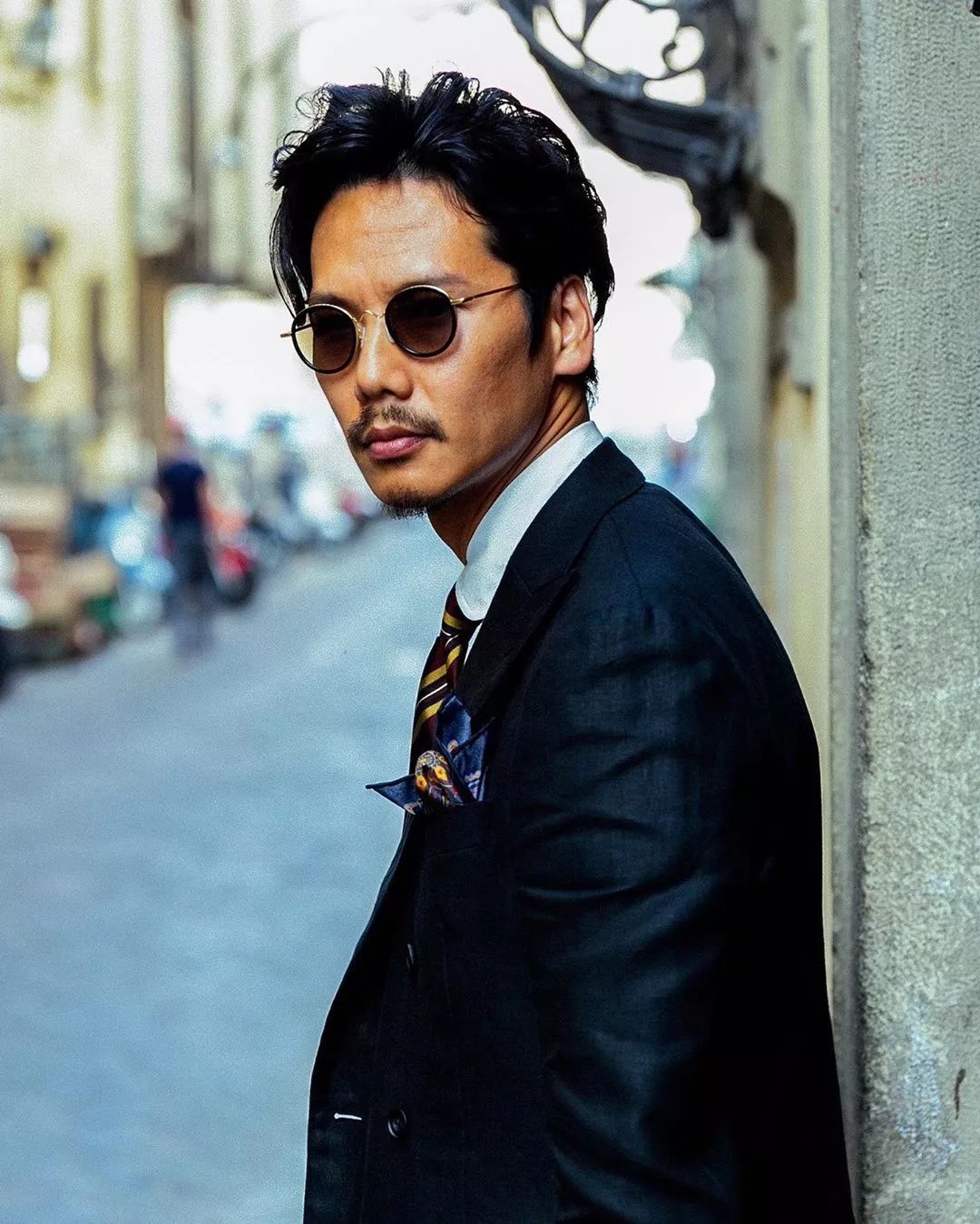 鐭笐鑳栭粦鐢风敓鎬庝箞閫嗚,鐭儢榛戠殑鐢风敓鎬庝箞閫嗚