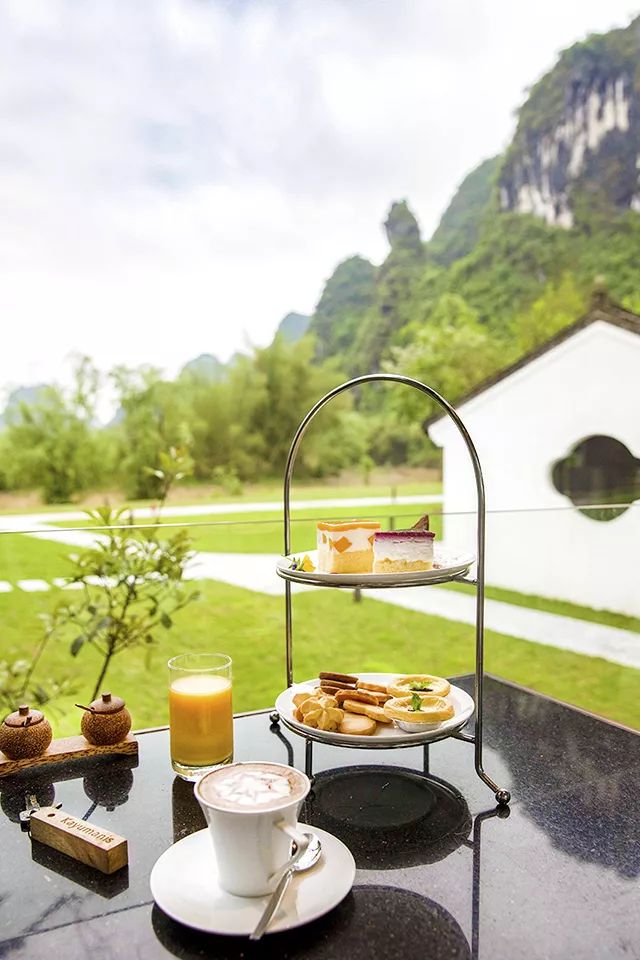 国庆在阳朔度过了不输巴厘岛的假期，全因这家藏在秘境山水里的宝藏酒店