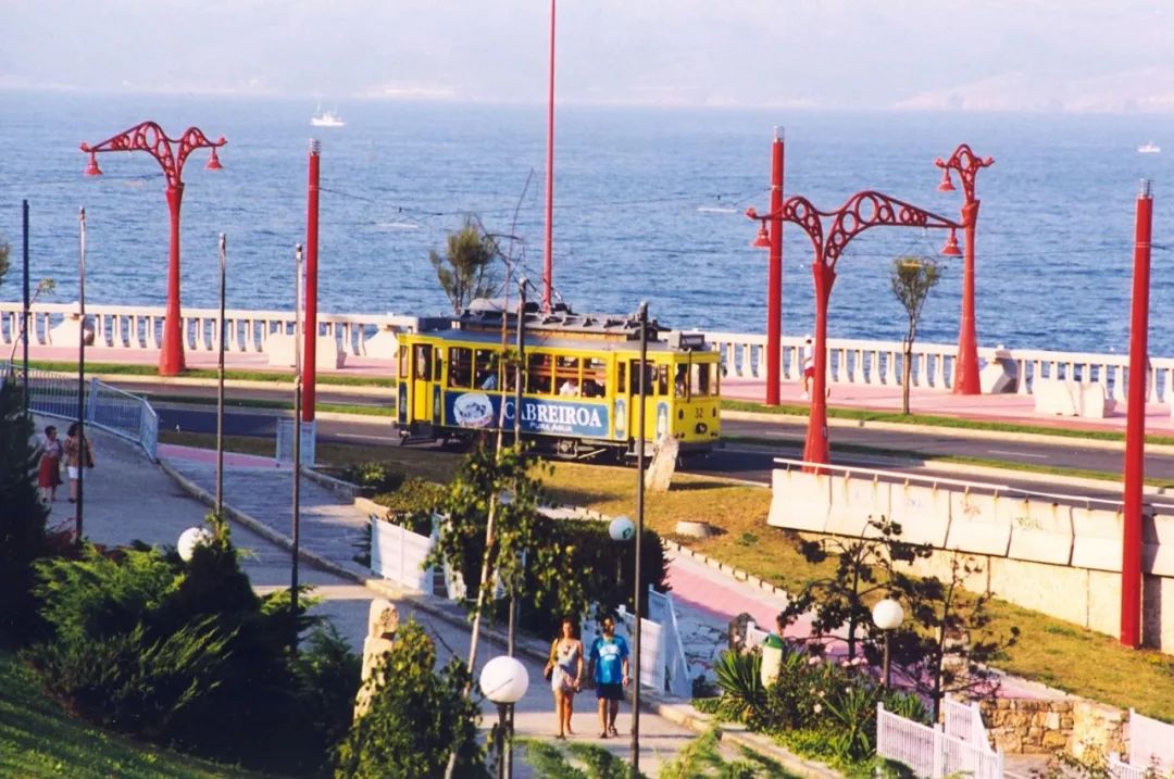 西班牙看足球旅游攻略,西班牙旅游景点介绍文章