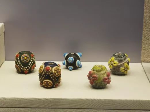 重庆大学建立了一个赝品博物馆,重庆大学赝品博物馆央视