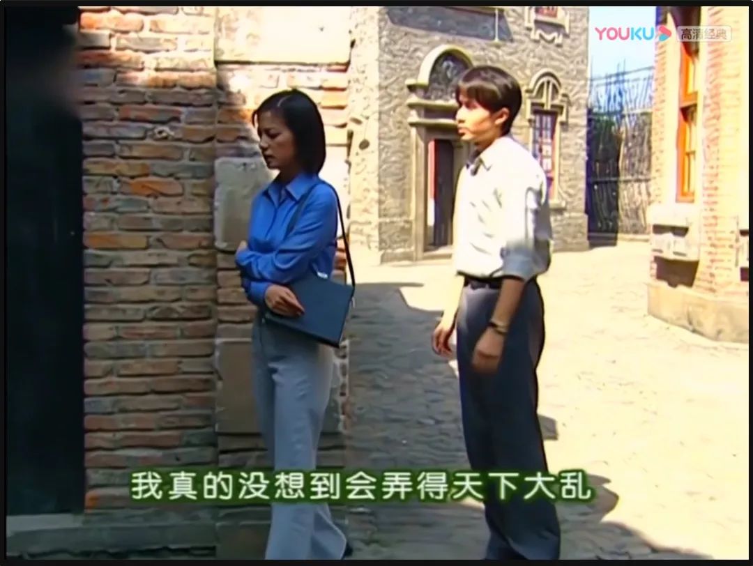 杜飞穿红色衣服,杜飞穿匡威