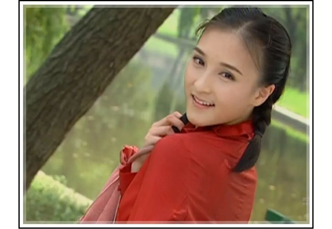 杜飞穿红色衣服,杜飞穿匡威