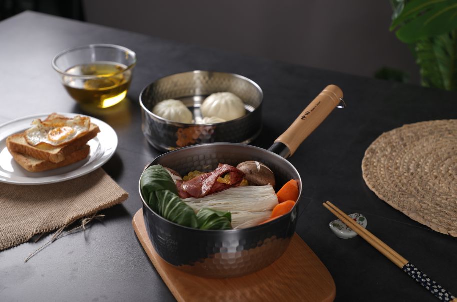 如果厨房只买四口锅买什么锅好呢,如果厨房只剩一个锅你留哪个