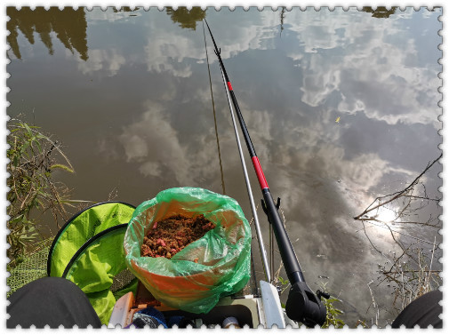 閲庢垬钃濋搏閽撻奔,閲庢垬钃濋搏