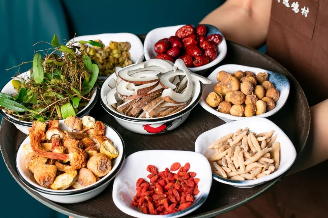 汕头凌晨椰子鸡,汕头苏宁广场椰子鸡