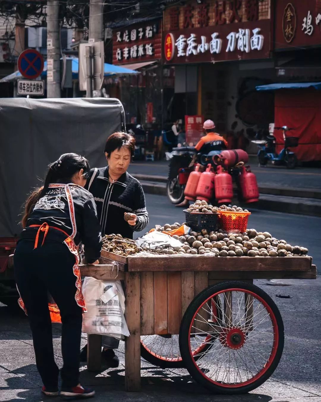 惊艳！日本小哥“约会”最美贵州