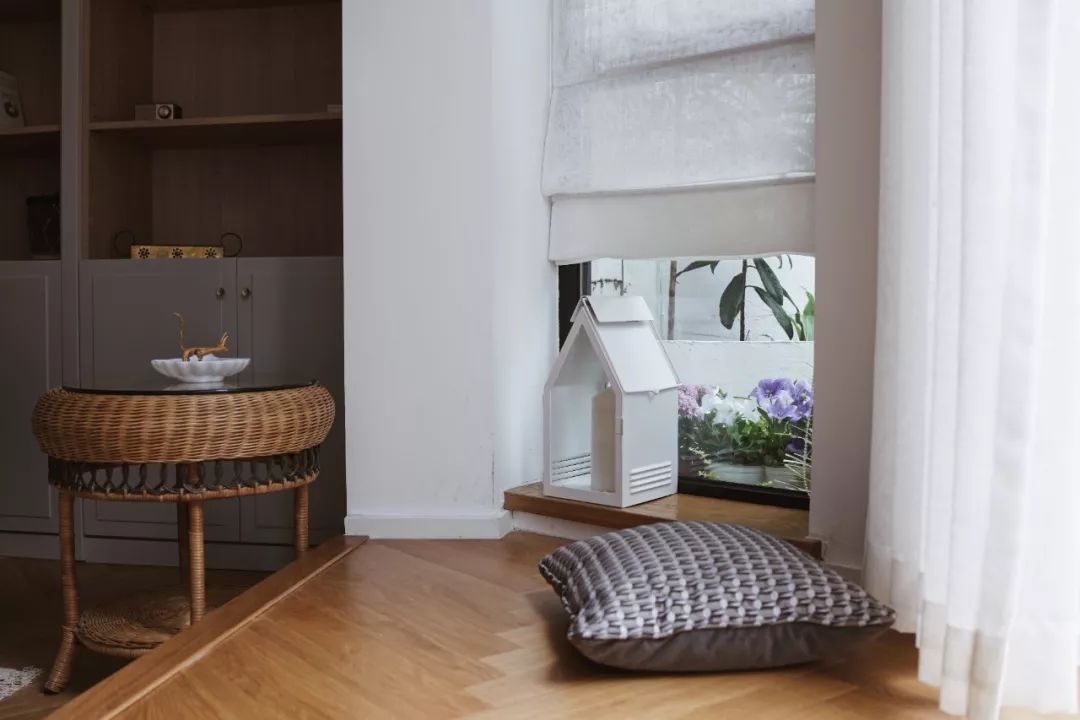 她买下32㎡上海老旧学区房,为女儿打造小桃园,还有20㎡超舒适大庭院