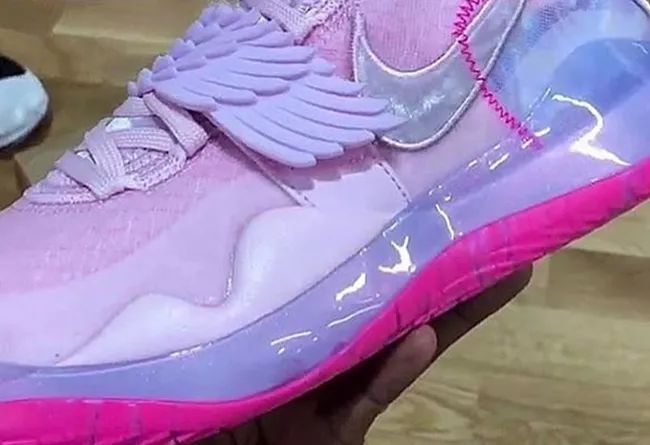 小翅膀又来了！KD12“AuntPearl”第一眼就决定掏钱了