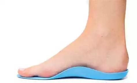 鸭脚板和扁平足的区别,鸭脚板是不是扁平足