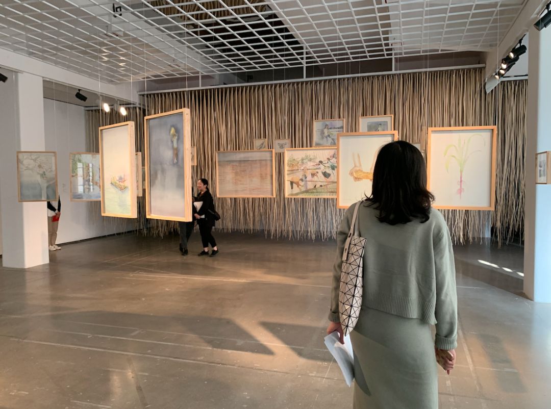 澶栨哗缇庢湳棣嗚壓鏈,澶栨哗缇庢湳棣嗕簹娲叉柊閿愯壓鏈