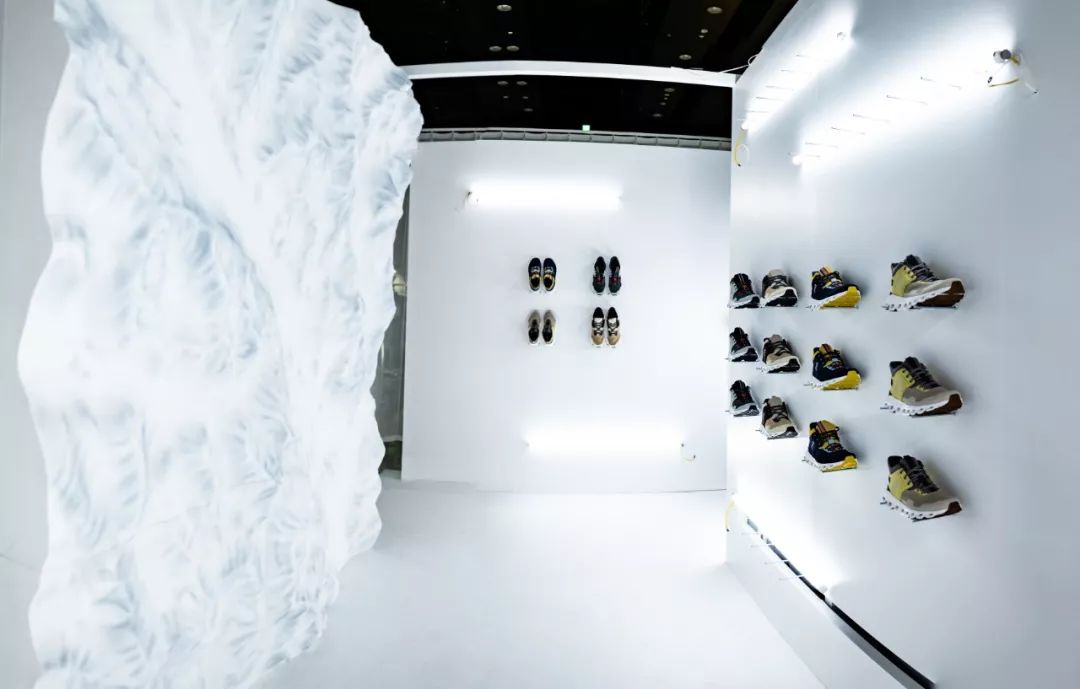 比尔盖茨穿的鞋,比尔盖茨穿的运动鞋品牌