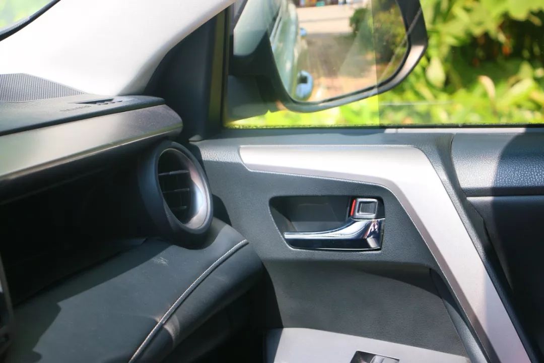 荣放rav42016款油耗,荣放rav42018油耗