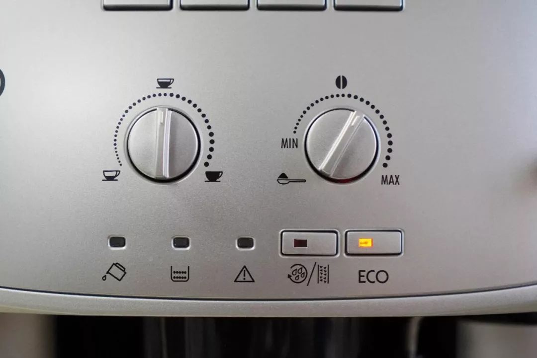 德龙全自动意式咖啡机推荐,摩卡咖啡壶和德龙意式咖啡机比较