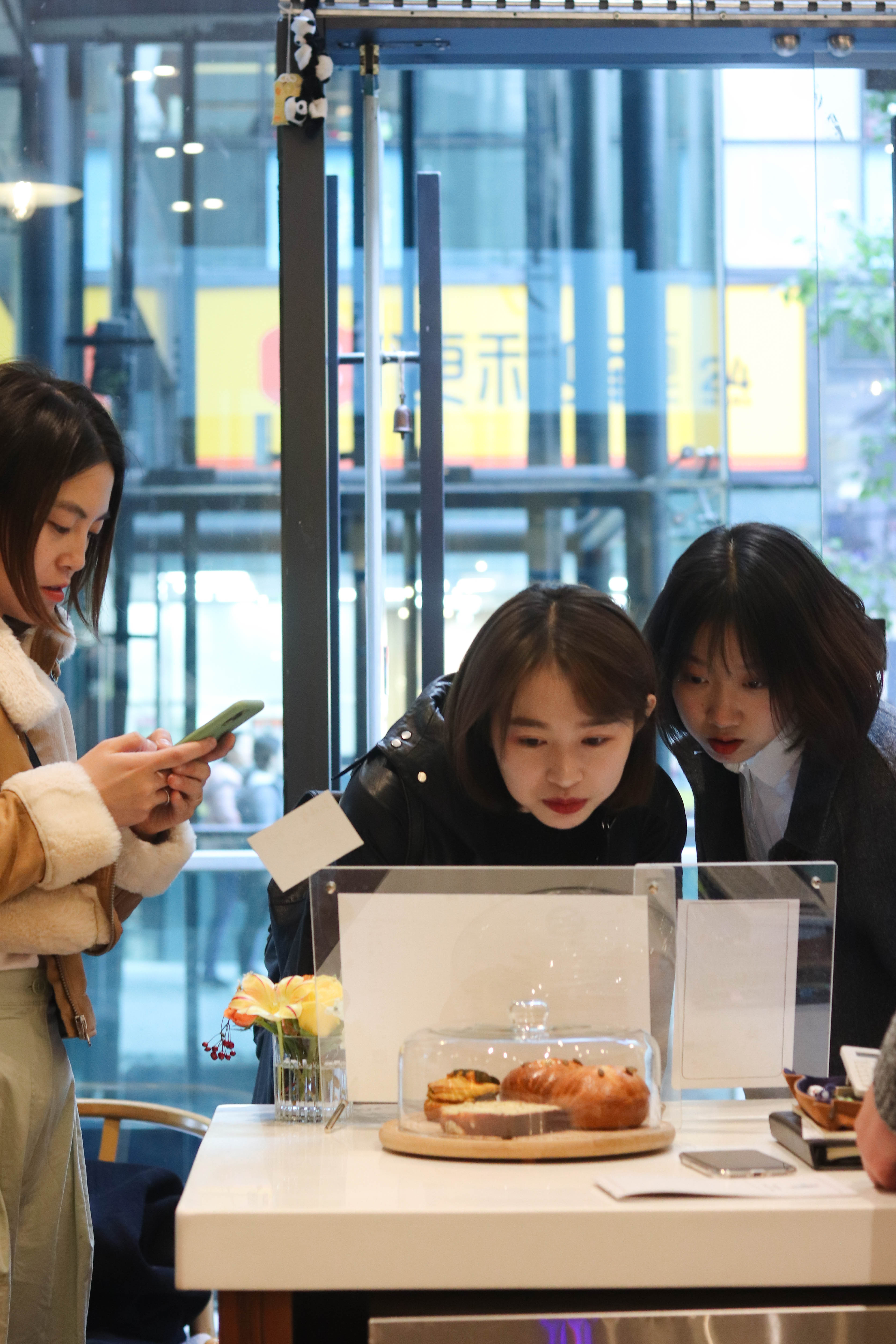 芳野cafe主理人,芳野咖啡店