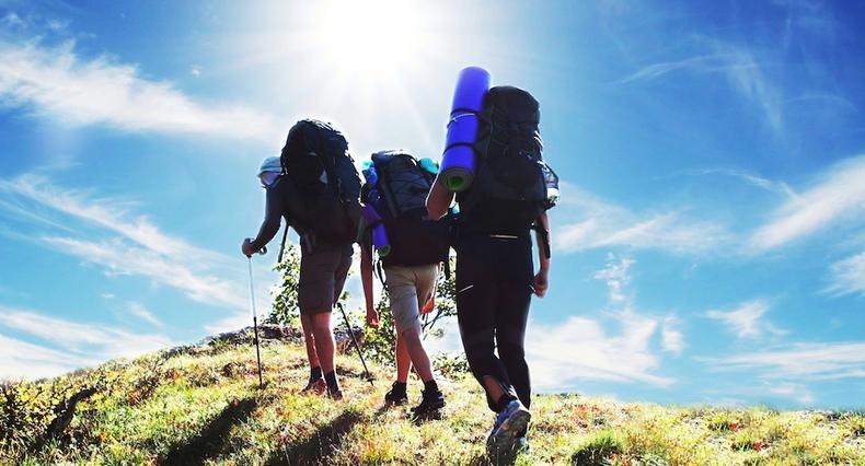 鞋子后面的小尾巴叫什么名字,鞋子后面的小尾巴