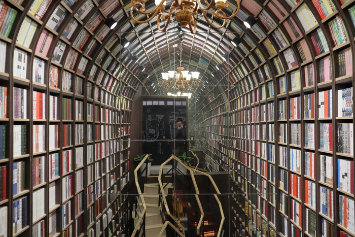 佳能M200入门微单相机eosm200,佳能eosm200值不值得买