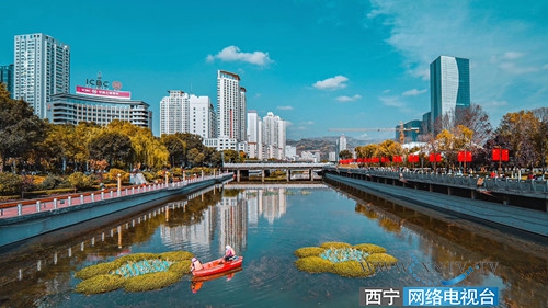 蓝色是一种温暖的颜色,蓝色是一种很美好的颜色